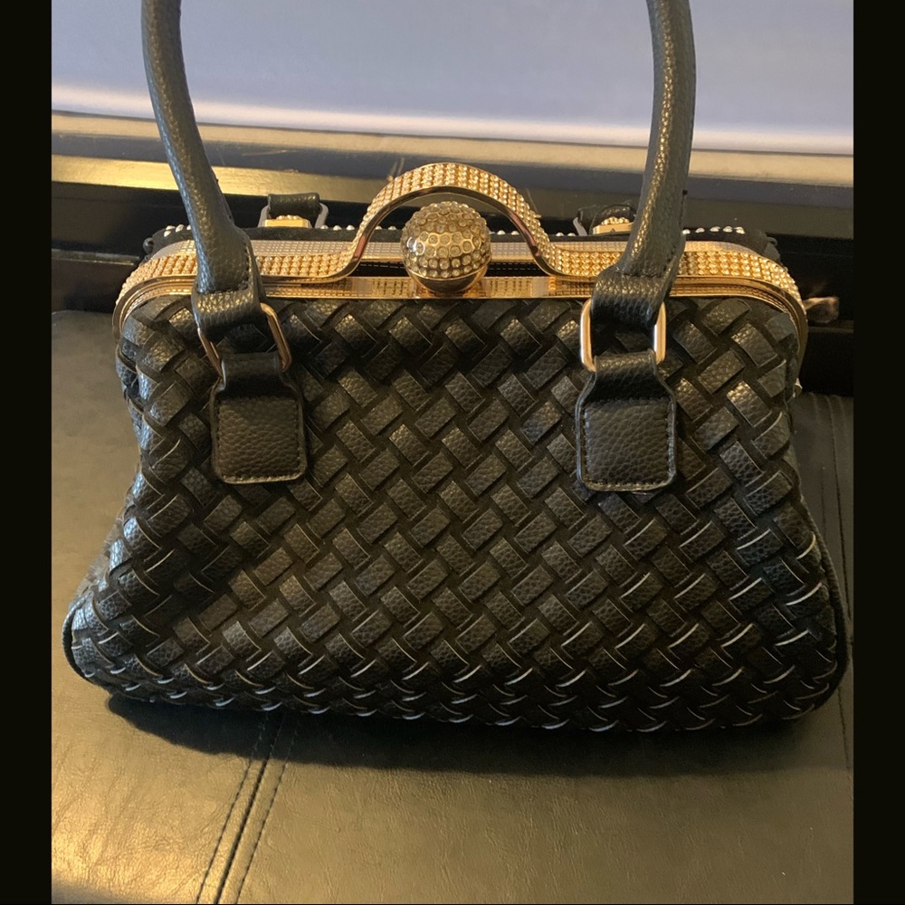 🆕New Bottari Black Handbag with Stones. - Picture 7 of 9
